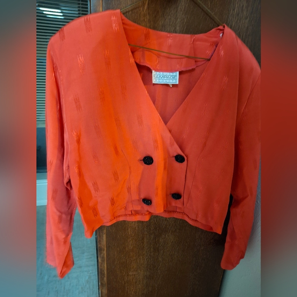 Long sleeve crop top